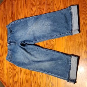 Style & Co. Curvy Jean Capri